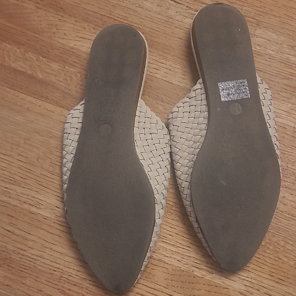 Universal Thread Beige Woven Mules - Picture 4 of 4